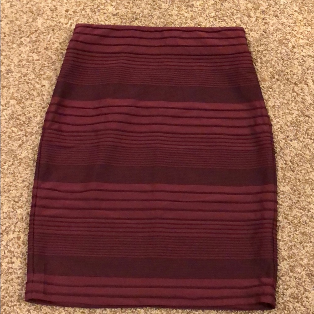 Maroon professional pencil skirt